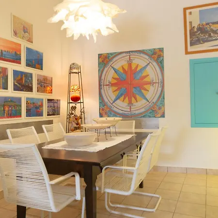 Trulli Mirabilis Villa *