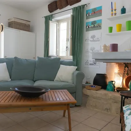 Trulli Mirabilis Villa