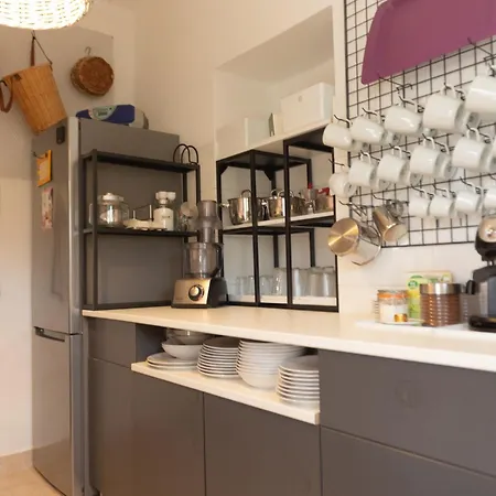 Trulli Mirabilis Villa *