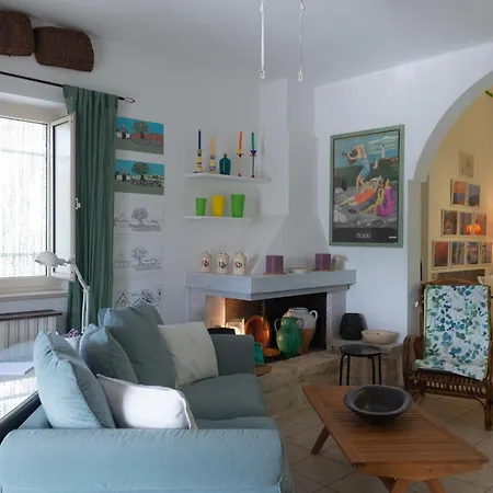 Trulli Mirabilis Villa